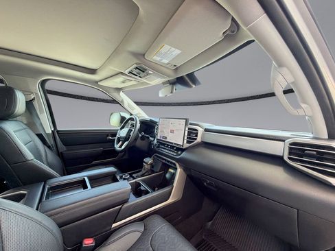 Used 2024 Toyota Tundra Limited AWD/4WD image 15