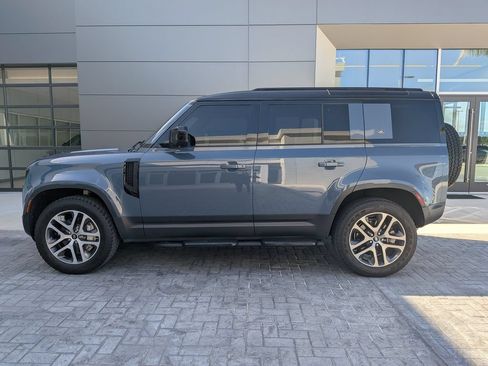 Used 2020 Land Rover Defender 110 HSE AWD/4WD image 7