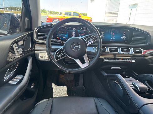Used 2020 Mercedes-Benz GLE 350 4MATIC image 4