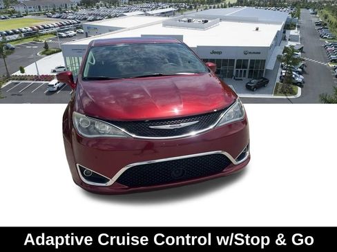Used 2020 Chrysler Pacifica Touring w/ Advanced Safetytec Group FWD image 6