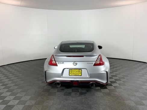 Used 2017 Nissan 370Z NISMO image 6
