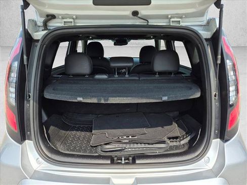 Used 2015 Kia Soul ! w/ Sun & Sound Package FWD image 7