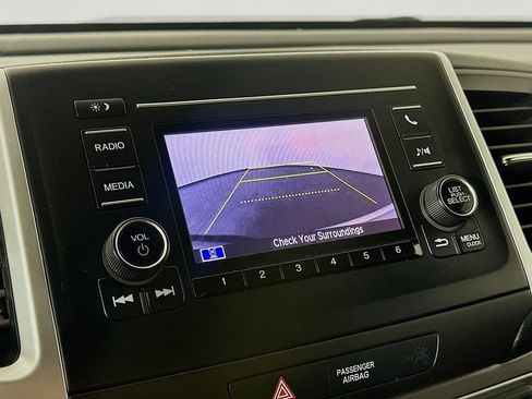 Used 2019 Honda Ridgeline Sport image 10