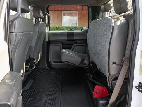 Used 2019 Ford F550 2WD Crew Cab Super Duty image 31