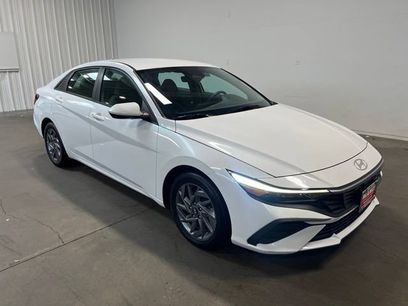 Used 2024 Hyundai Elantra SEL
