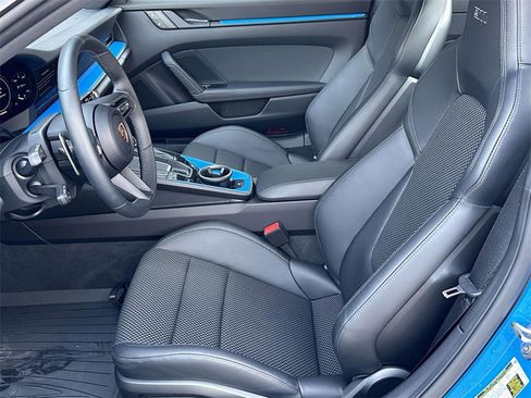 Used 2024 Porsche 911 Carrera T image 5