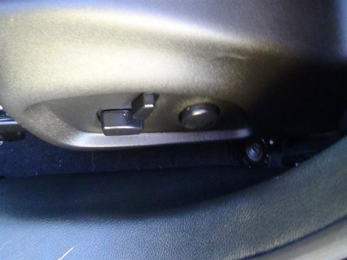 Certified 2024 Jeep Compass Limited w/ Sun and Sound Group image 19