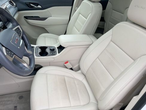 Used 2022 GMC Acadia Denali w/ Denali Ultimate Package image 22