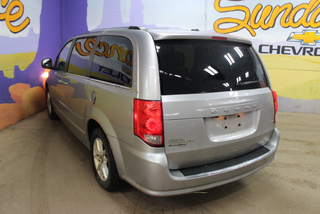 Used 2016 Dodge Grand Caravan SXT FWD image 6