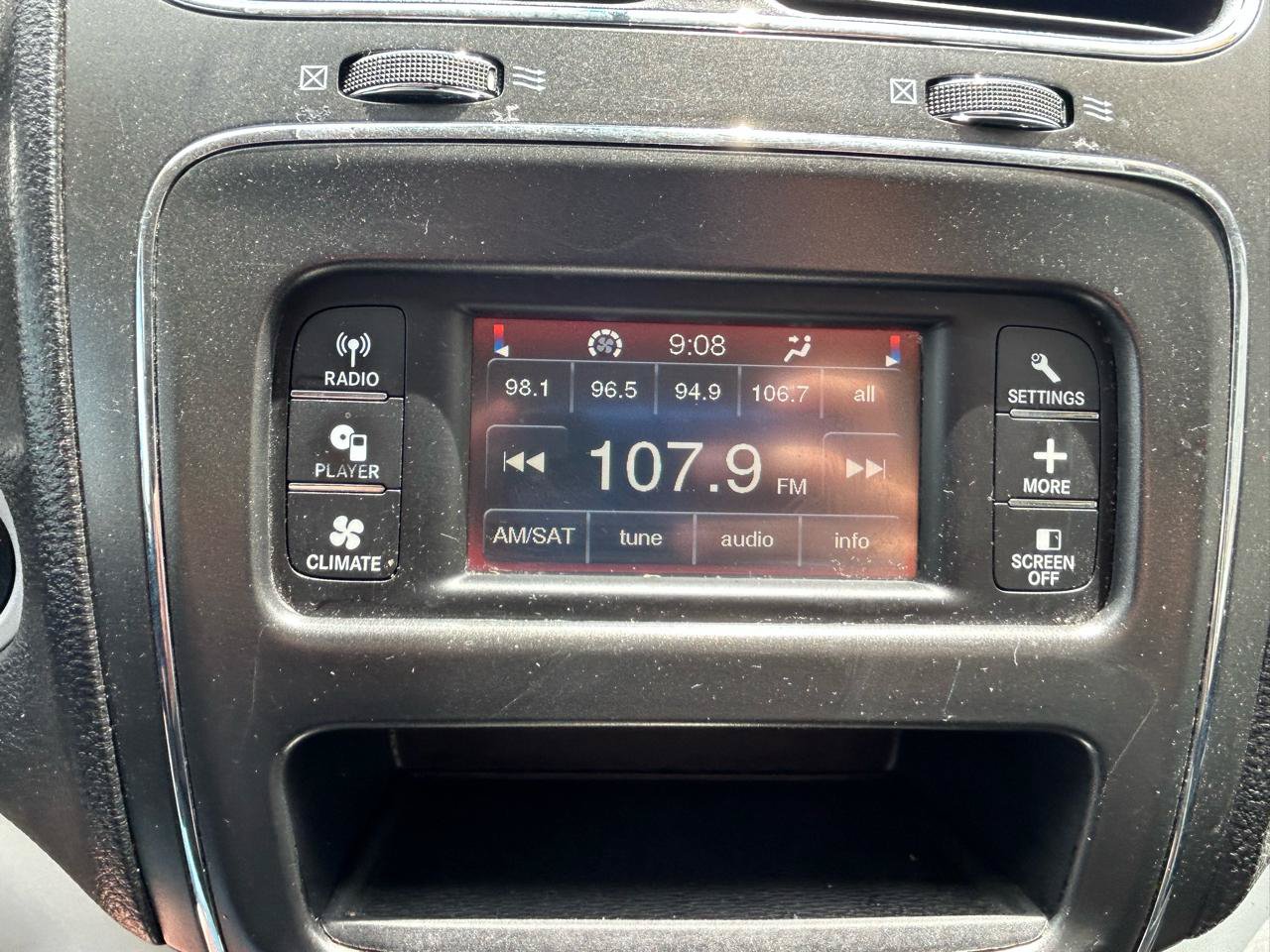 Used 2018 Dodge Journey SE w/ Connectivity Group FWD image 21