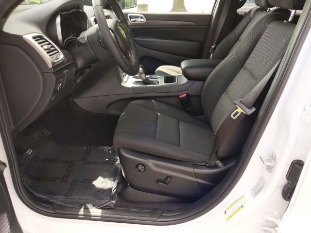 Certified 2018 Jeep Grand Cherokee Laredo RWD image 15