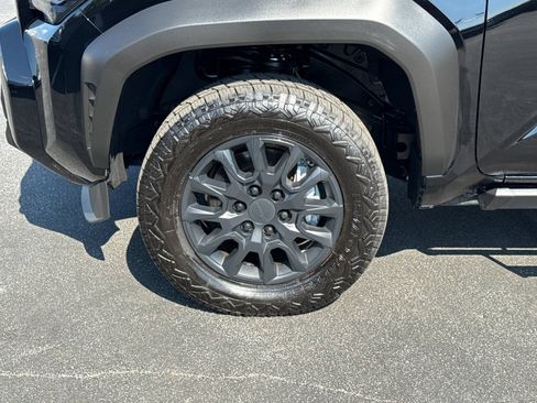 Used 2026 Toyota 4Runner SR5 AWD/4WD image 20