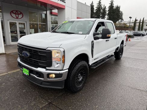 Used 2025 Ford F250 XL w/ XL Chrome Package image 2