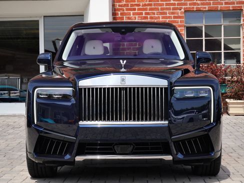 New 2026 Rolls-Royce Cullinan AWD/4WD image 5