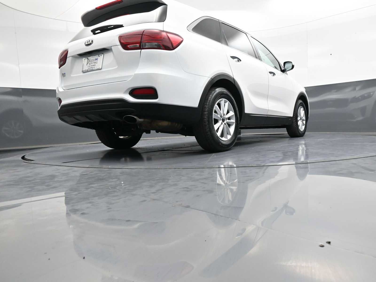 Used 2020 Kia Sorento FWD V6 image 29