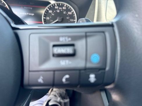 Used 2023 Nissan Rogue SV FWD image 26