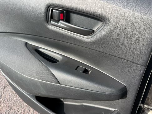 Used 2024 Toyota Corolla LE FWD image 13