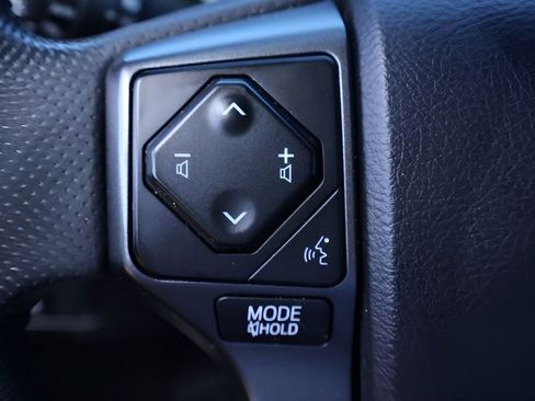Certified 2022 Toyota Tacoma TRD Off-Road w/ Technology Package RWD image 19