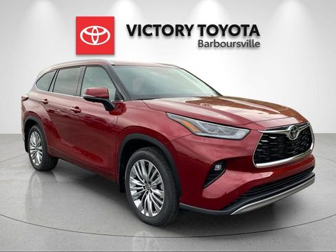 New 2026 Toyota Highlander Platinum AWD/4WD image 5
