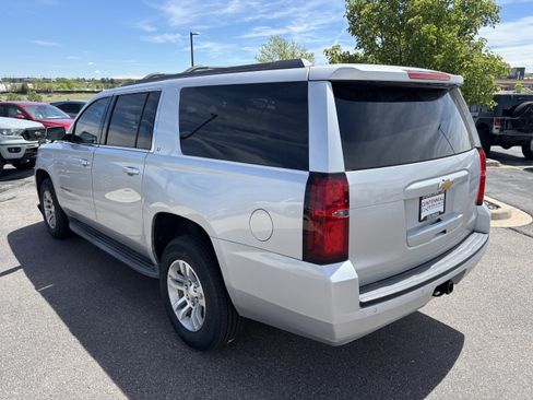 Used 2019 Chevrolet Suburban LT AWD/4WD image 5
