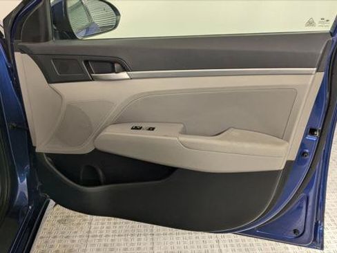 Used 2019 Hyundai Elantra Value Edition FWD image 29