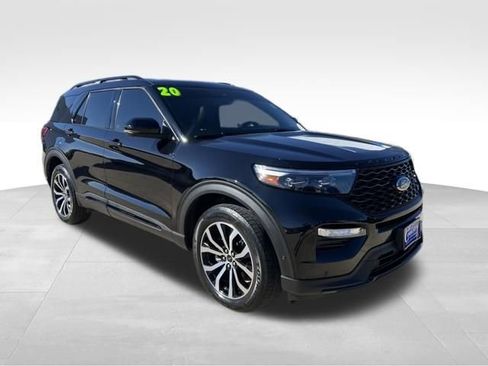 Used 2020 Ford Explorer ST w/ Premium Technology Package image 9