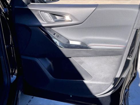 Used 2025 Chevrolet Equinox RS w/ Safety and Technology Package image 21