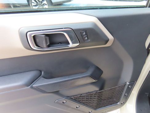 Used 2025 Ford Bronco Big Bend image 13