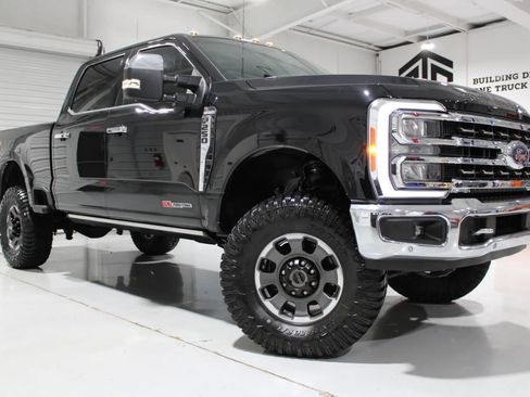Used 2023 Ford F250 King Ranch w/ Tremor Off-Road Package AWD/4WD image 15
