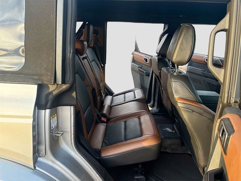 Used 2024 Ford Bronco Outer Banks image 23