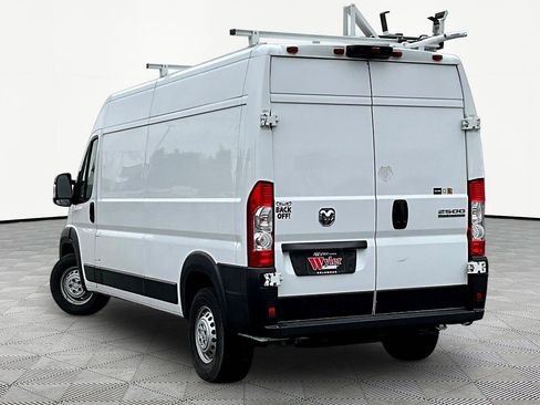 Used 2024 RAM ProMaster 2500 FWD image 4