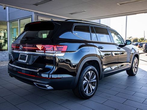 New 2026 Volkswagen Atlas SE image 17