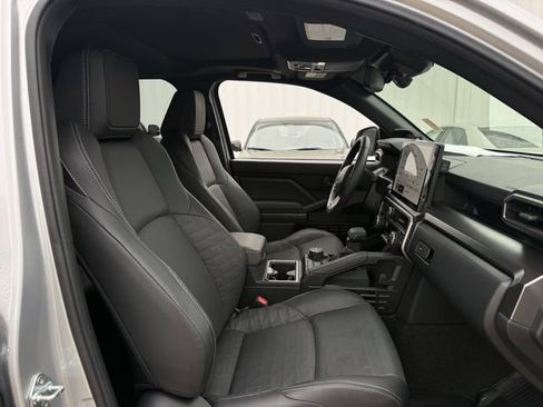 Used 2025 Toyota 4Runner TRD Off-Road Premium w/ Tow Technology Package AWD/4WD image 34