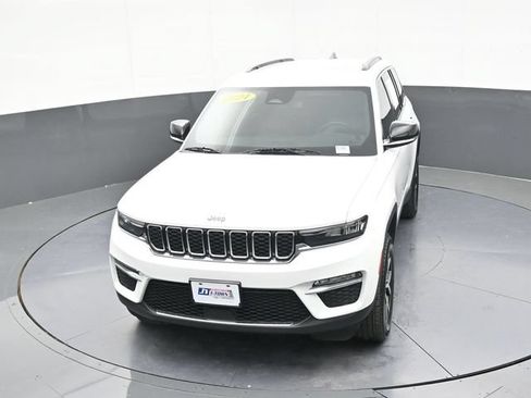 Used 2024 Jeep Grand Cherokee Limited w/ Trailer Tow Package AWD/4WD image 65