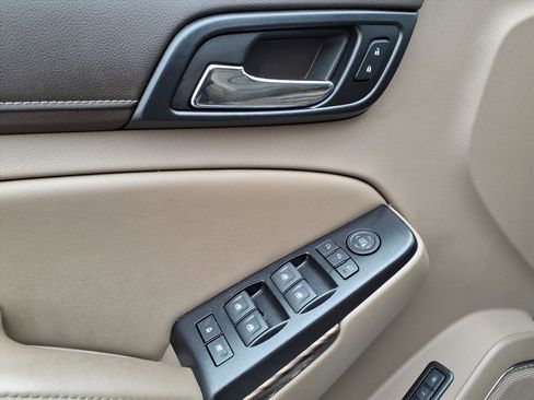 Used 2018 GMC Yukon SLT w/ Open Road Package image 9