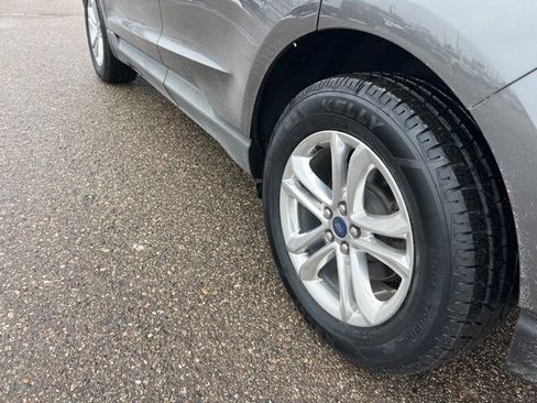 Certified 2018 Ford Edge SEL w/ Equipment Group 201A image 25