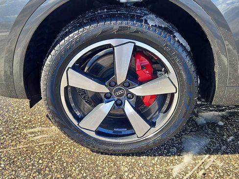 Used 2024 Audi Q5 2.0T Premium Plus w/ Premium Plus Package image 7