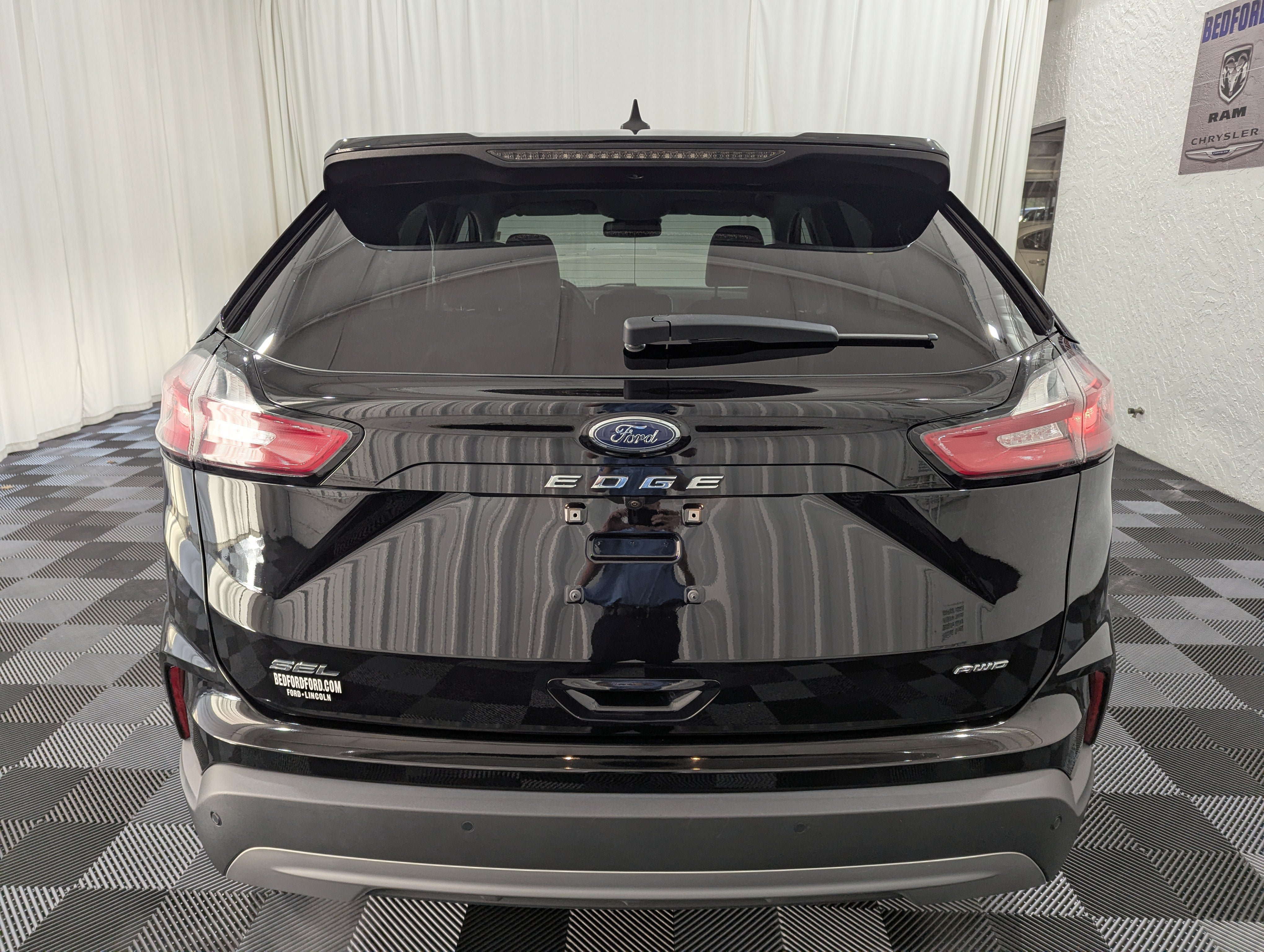 Used 2024 Ford Edge SEL w/ Convenience Package AWD/4WD image 7