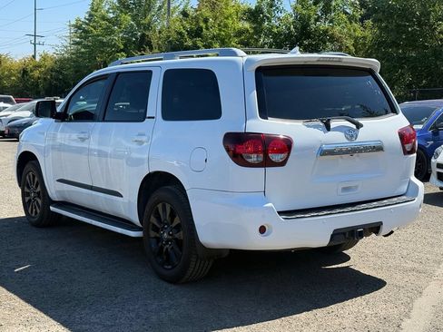 Used 2019 Toyota Sequoia Limited AWD/4WD image 3