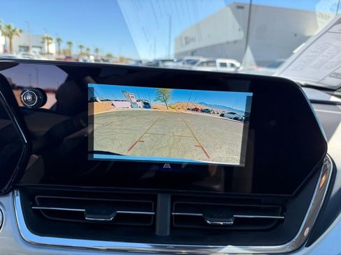 Certified 2025 Chevrolet Trax LT image 27