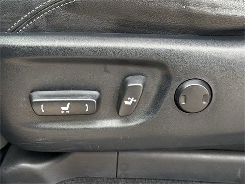 Used 2018 Toyota 4Runner Limited image 29