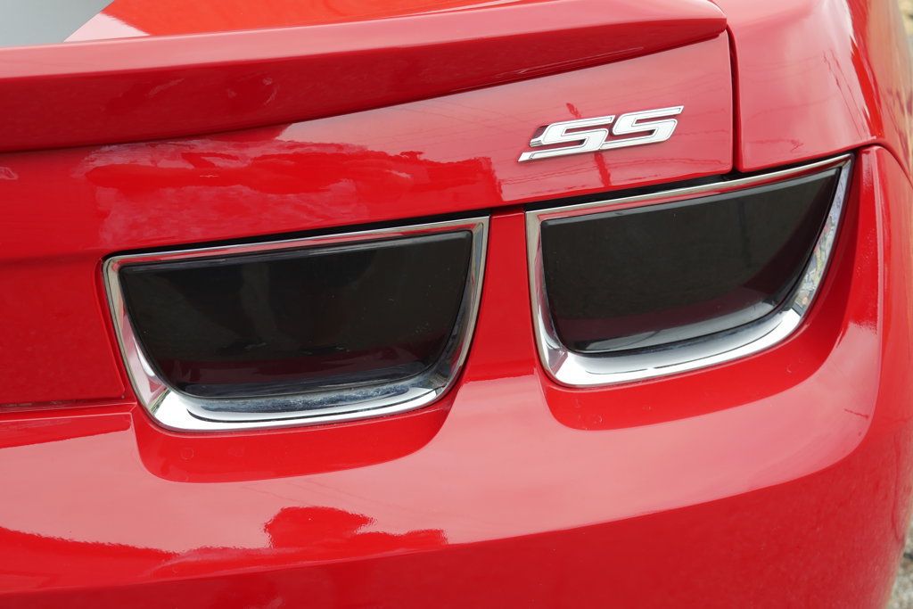 Used 2011 Chevrolet Camaro SS RWD image 14