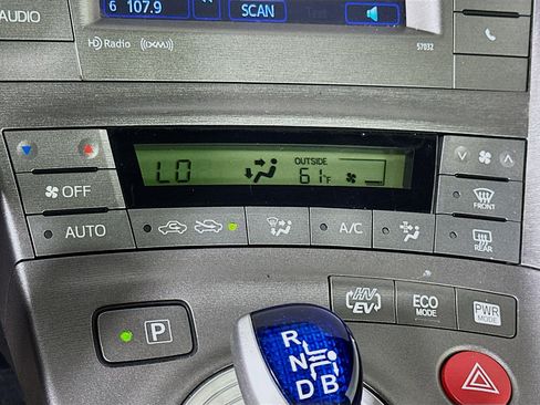 Used 2014 Toyota Prius Prime Plug-In Hybrid FWD image 23
