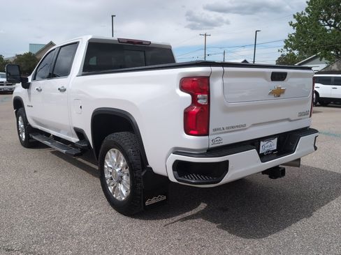 Used 2023 Chevrolet Silverado 3500 High Country w/ Safety Package II AWD/4WD image 8