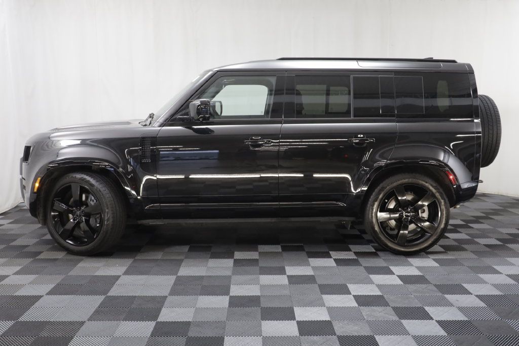Certified 2026 Land Rover Defender 110 X-Dynamic SE AWD/4WD image 4