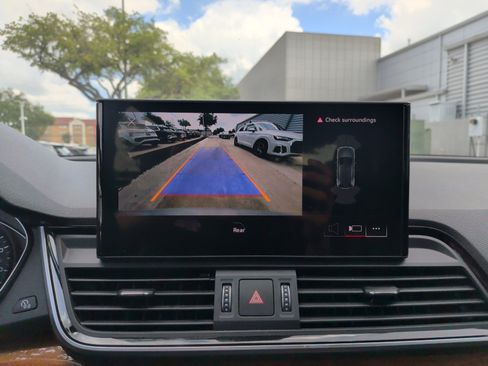 Certified 2023 Audi Q5 2.0T Premium w/ Convenience Package AWD/4WD image 22