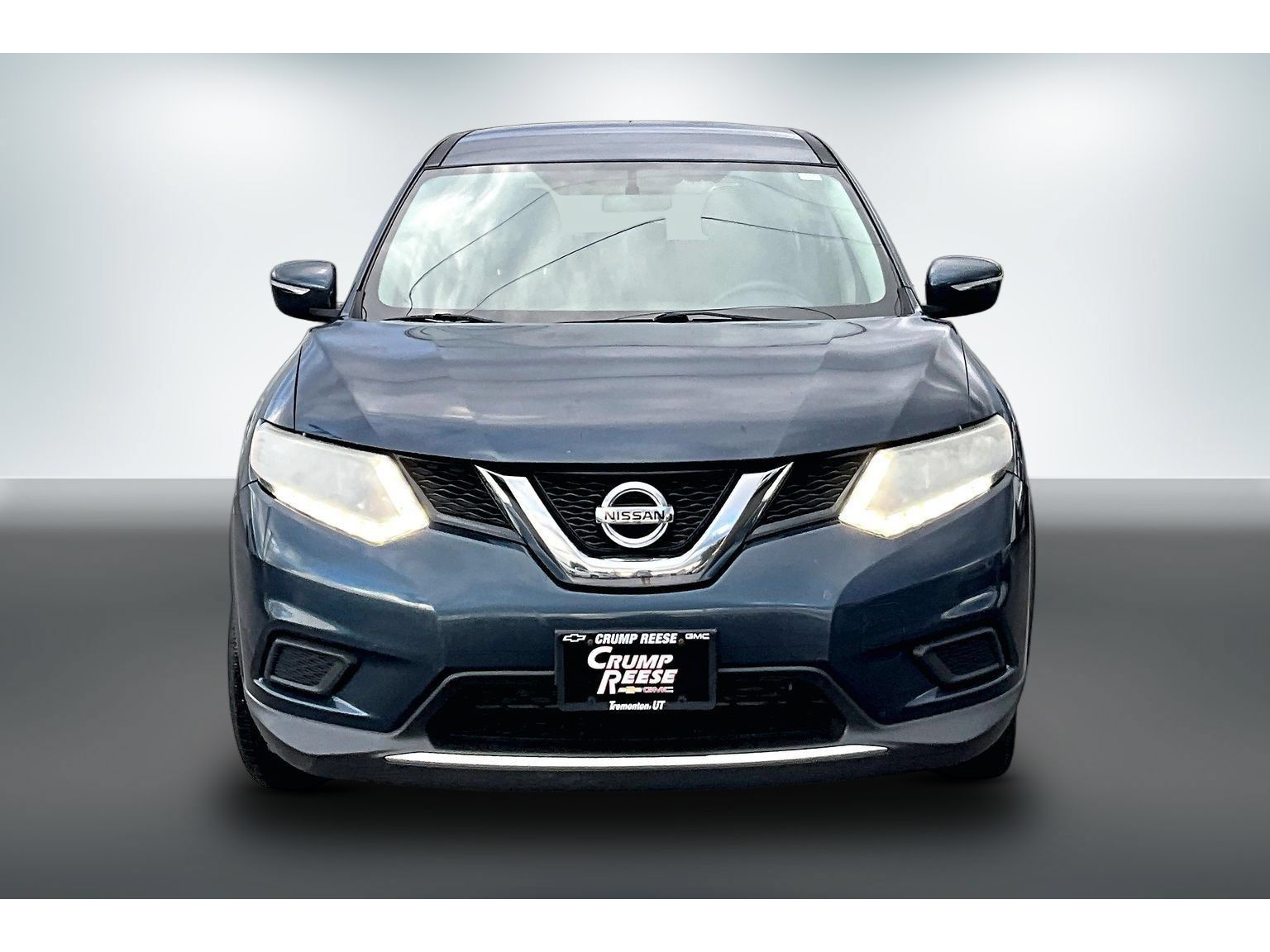 Used 2015 Nissan Rogue S AWD/4WD image 2