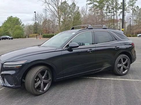 Used 2025 Genesis GV70 3.5T Sport w/ Sport Advanced Package AWD/4WD image 4