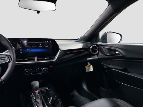 New 2026 Chevrolet Trax RS w/ Sunroof Package FWD image 26