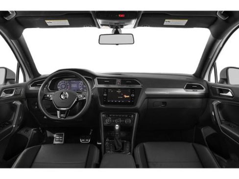 Used 2019 Volkswagen Tiguan SE w/ Panoramic Sunroof Package AWD/4WD image 8